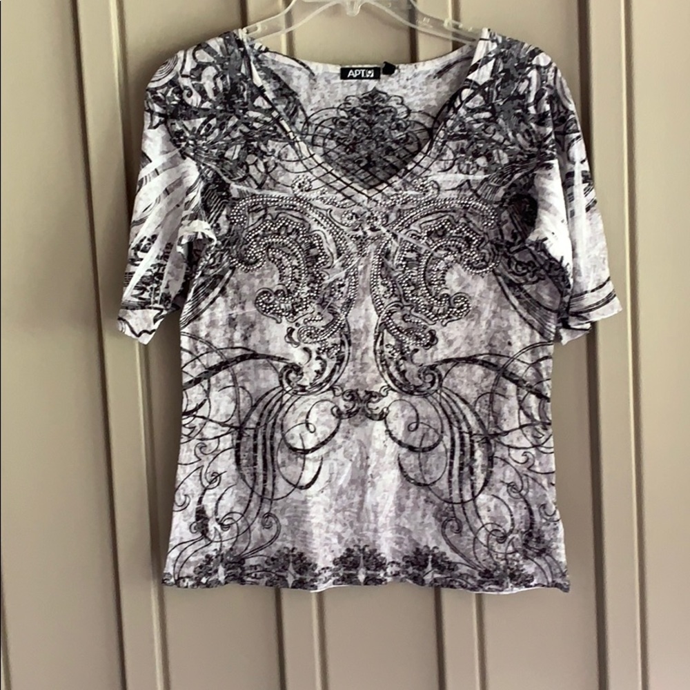 Apt. 9 Printed Shirt size Medium